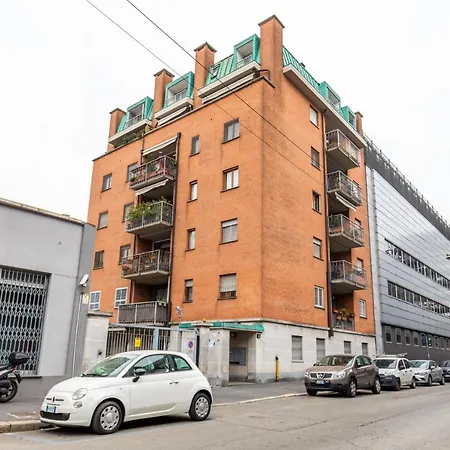 Apartamento Bnbutler - Piazzi - Tranquillo E Luminoso Bilocale Milán